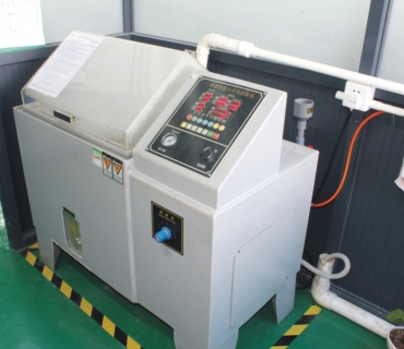 Precision brine spray test machine