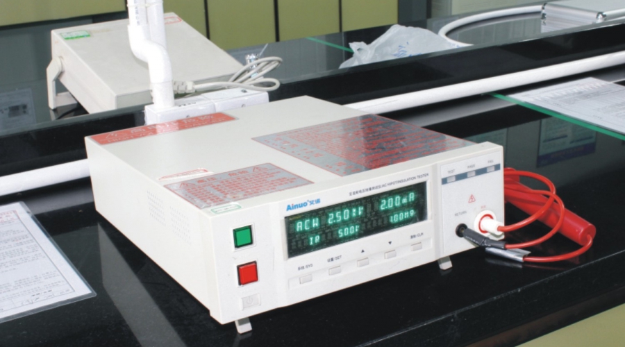 Insulation withstand voltage tester
